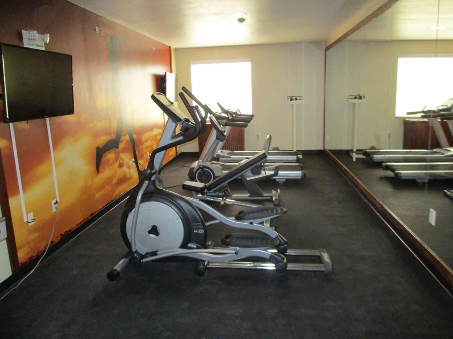 Best Western Plus Riata Brownwood Exterior photo